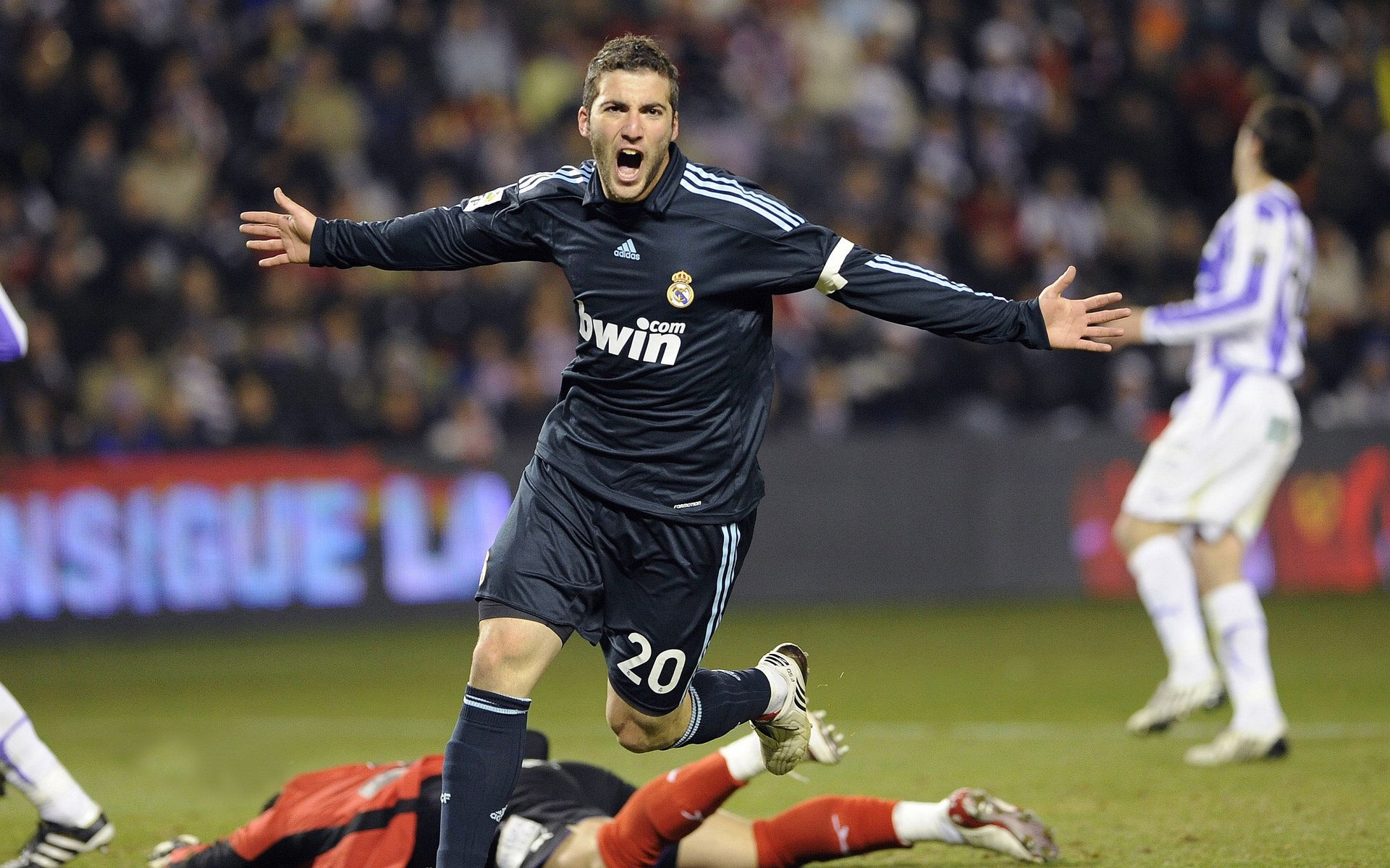 即时战术分析与回放，让比赛更精彩更公平，即时战术战斗